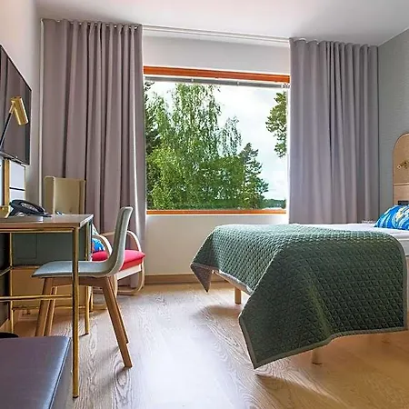 Hanasaari Hotell 4*