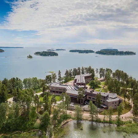 Hanasaari 4*